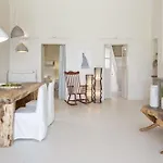 Villa Kampani Sea View *