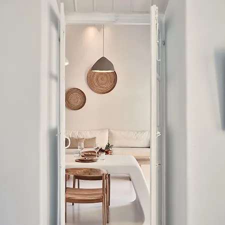 Kampani Mykonos Town