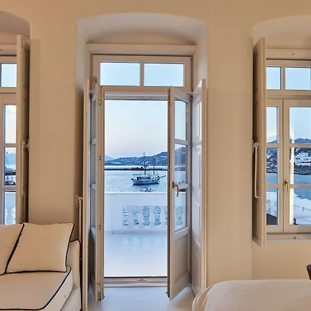 Kampani Mykonos Town