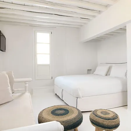 Kampani Mykonos Town
